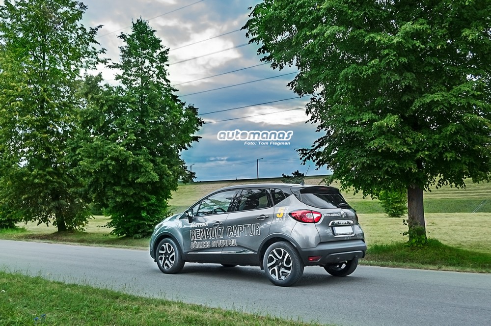 Renault_Captur_automanas_02