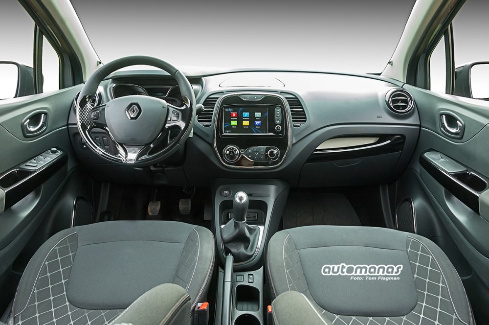 Renault_Captur_automanas_08