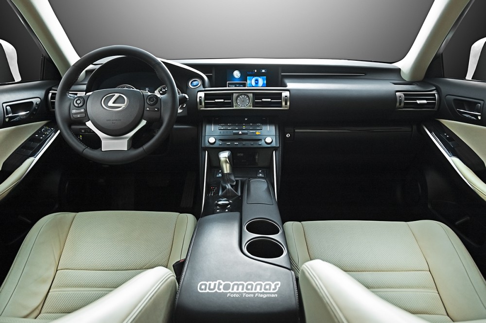 Lexus_IS_automanas_09