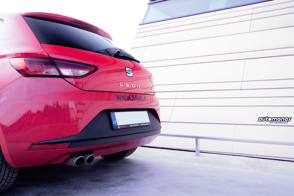 SEAT-Leon-FR-7