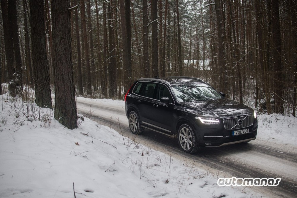 Volvo XC90 (2)