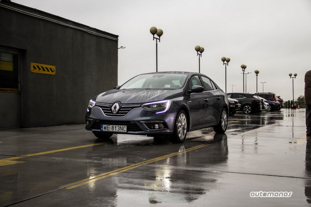 Renault Megane Grand Coupe (13)