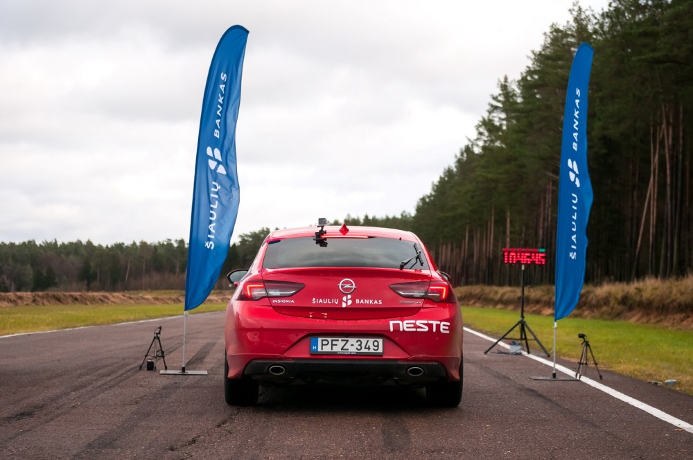 Opel Insignia (2)