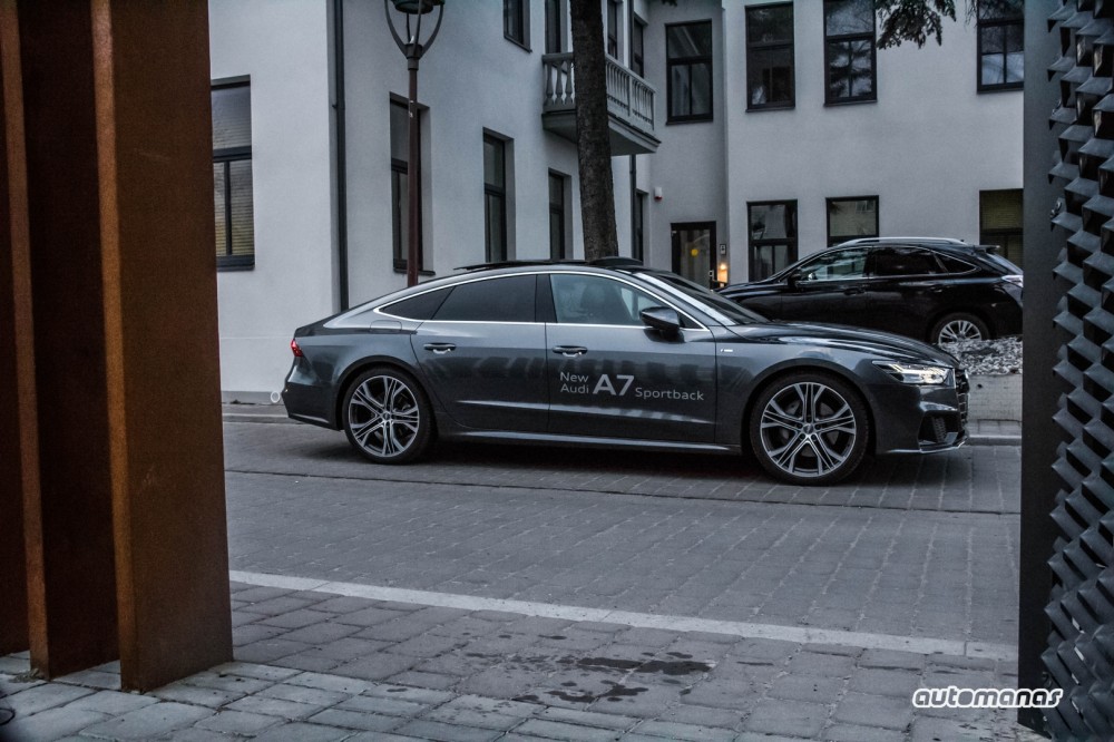 Naujos kartos Audi A7 Sportback (31)