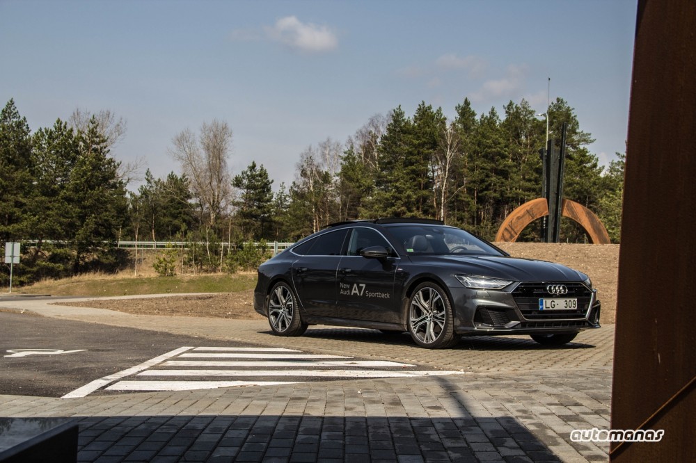 Naujos kartos Audi A7 Sportback (40)