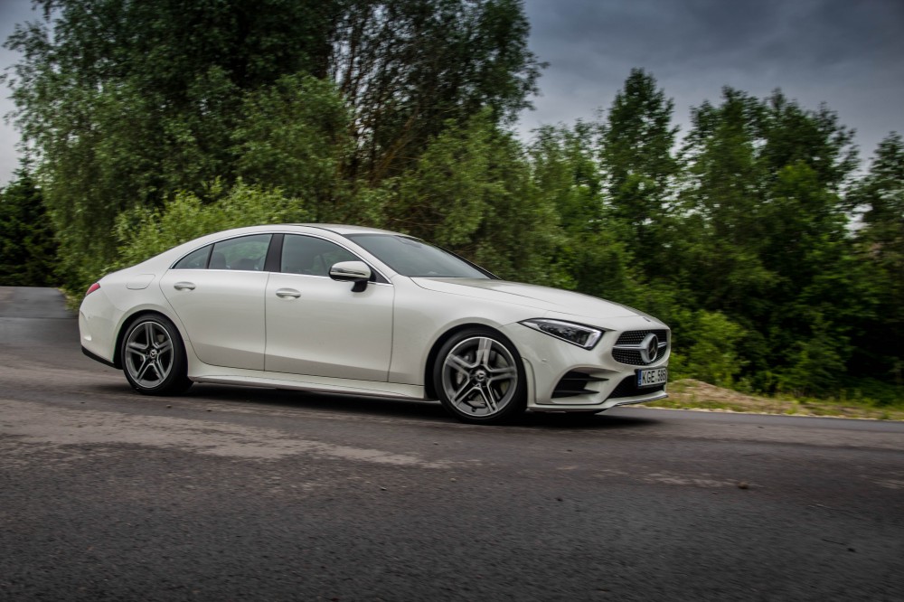 Palyginamasis testas: Audi A7 Sportback prieš Mercedes-Benz CLS