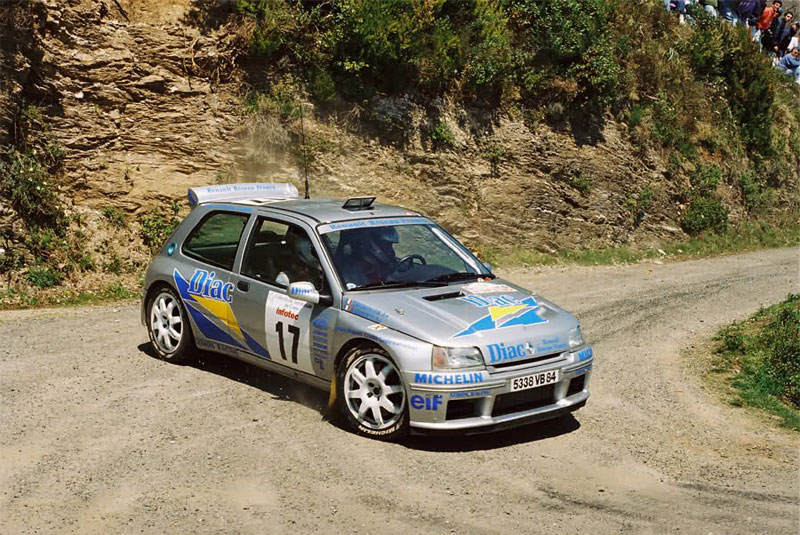 Renault Clio Maxi