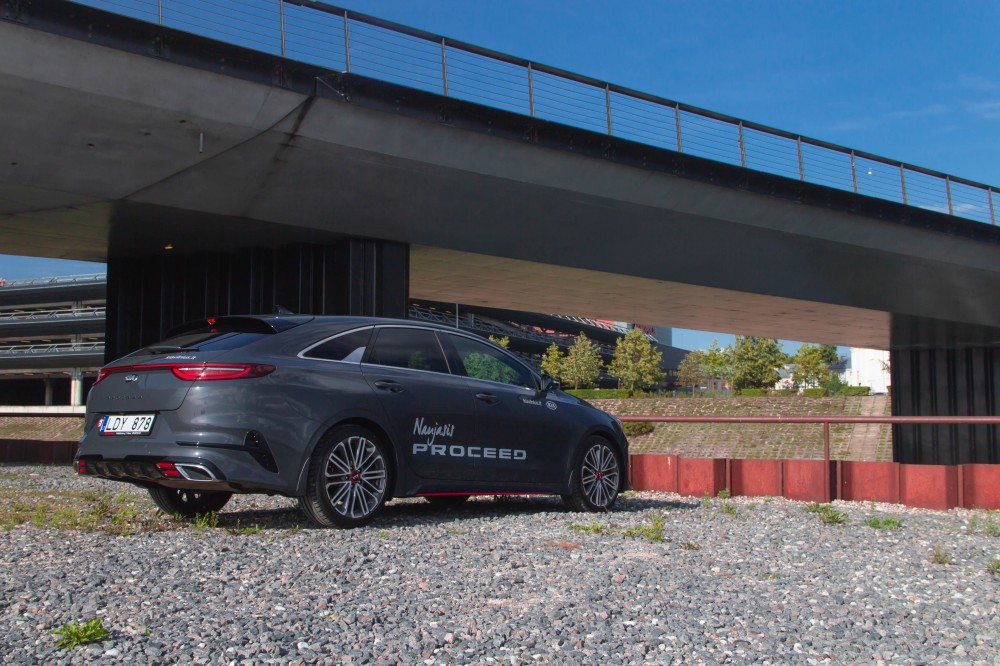 Kia ProCeed universalas