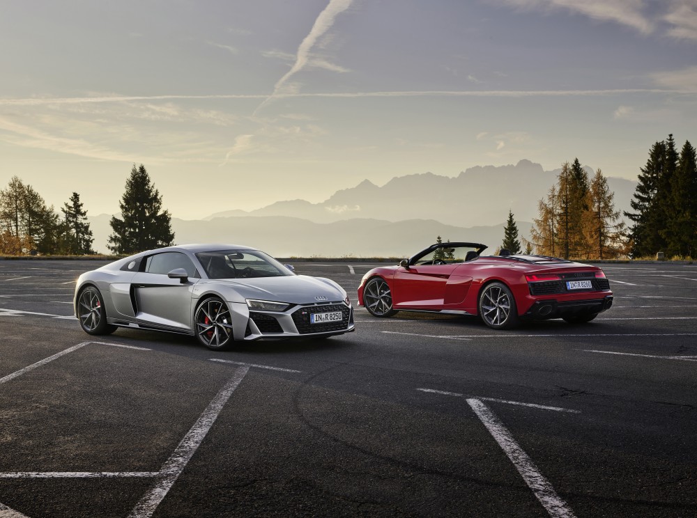 Audi R8 V10 RWD Coupé / Audi R8 V10 RWD Spyder