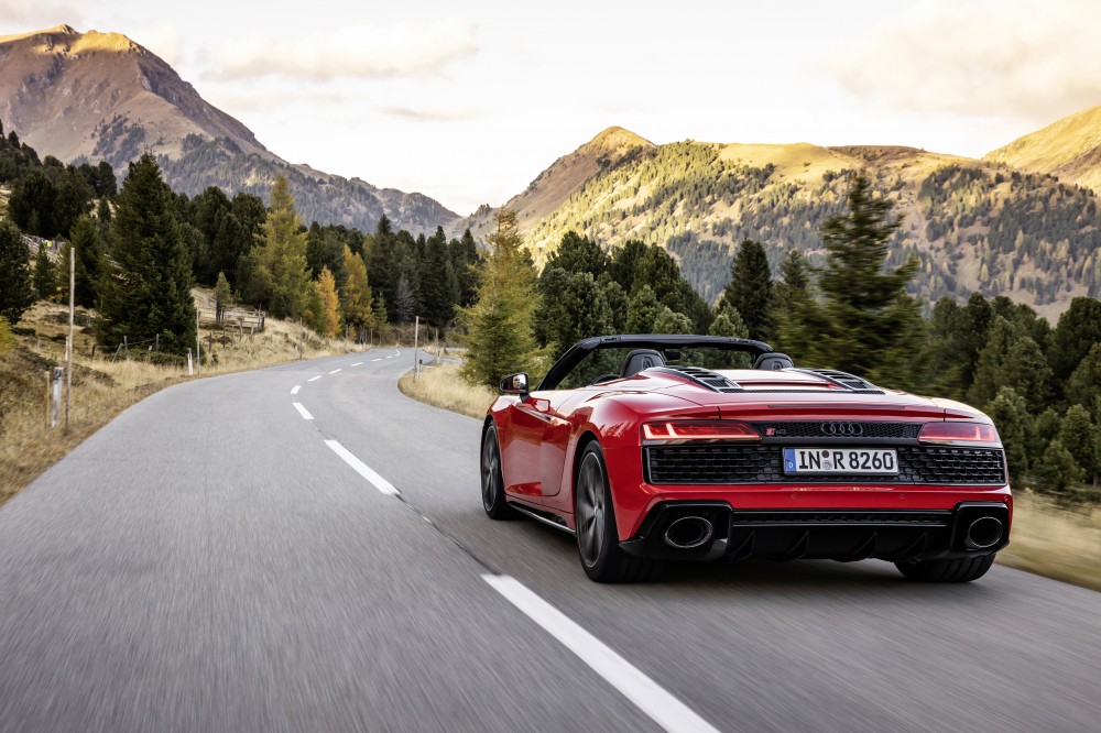 Audi R8 V10 RWD Spyder