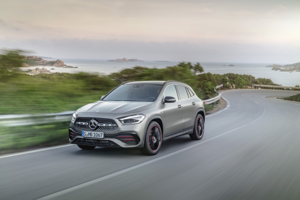 Naujos kartos Mercedes-Benz GLA 