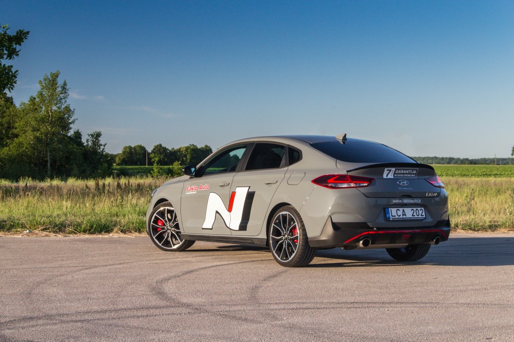 Hyundai i30 Fastback N testas