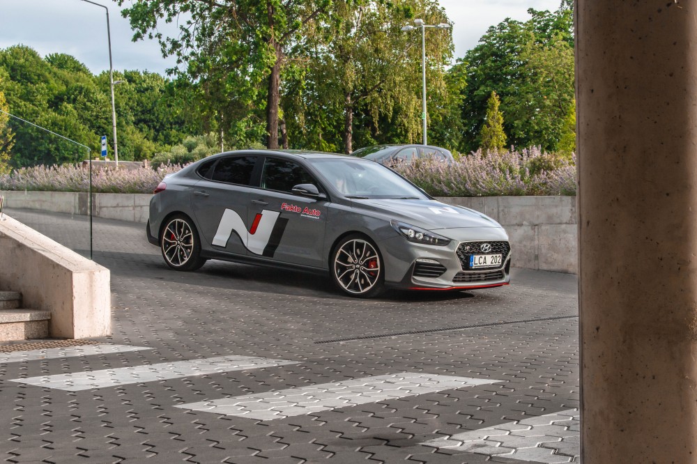 Hyundai i30 Fastback N testas