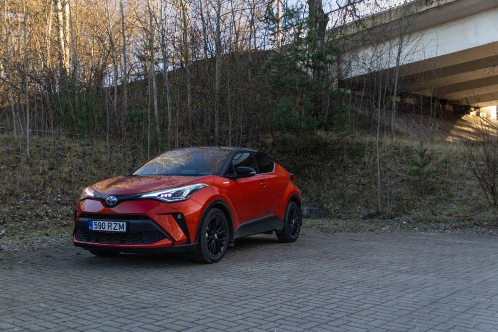 Atnaujinto Toyota C-HR testas