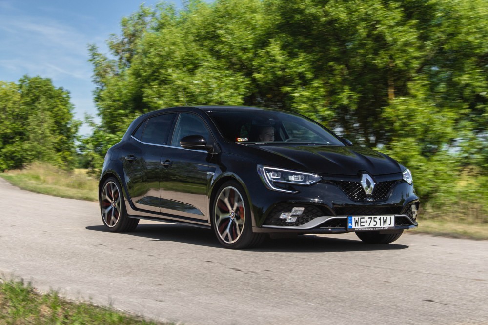 Renault Megane R.S. Trophy testas