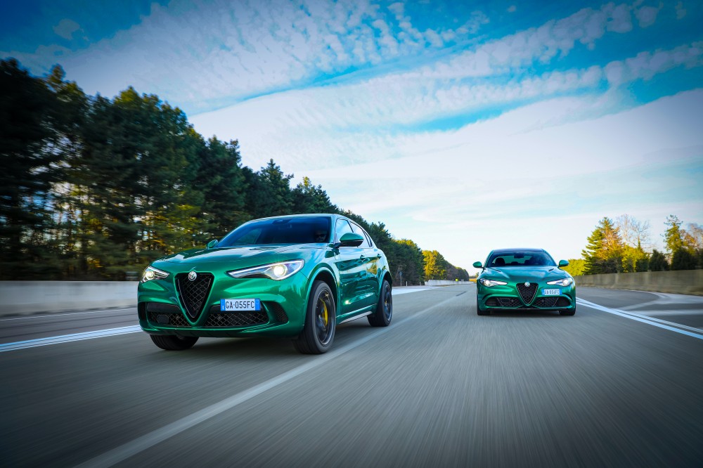 Atnaujinti Alfa Romeo Stelvio ir Giulia Quadrifoglio