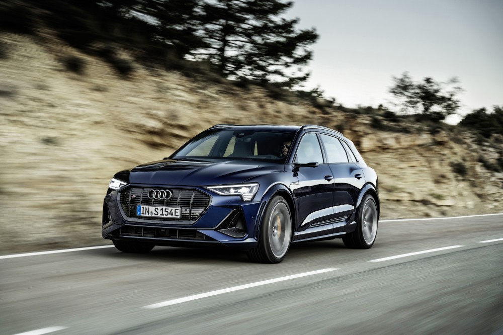 „Audi e-tron S“ ir „Audi e-tron S Sportback“