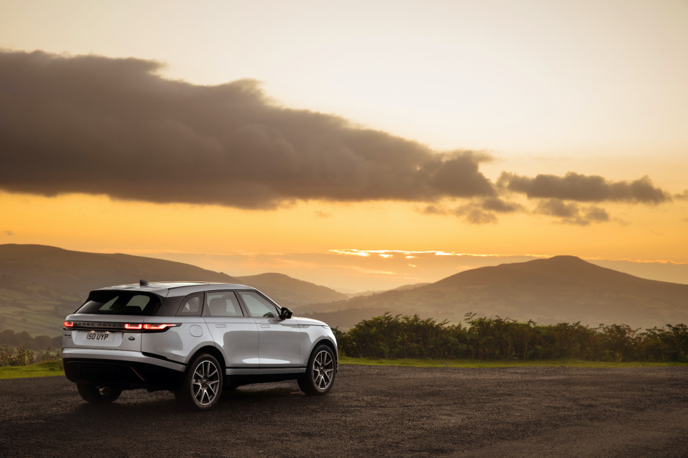 Facelifted Range Rover Velar