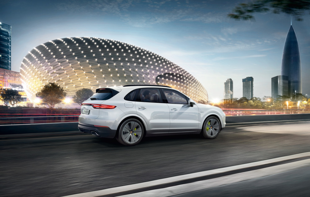 Hibridinis Porsche Cayenne E-Hybrid