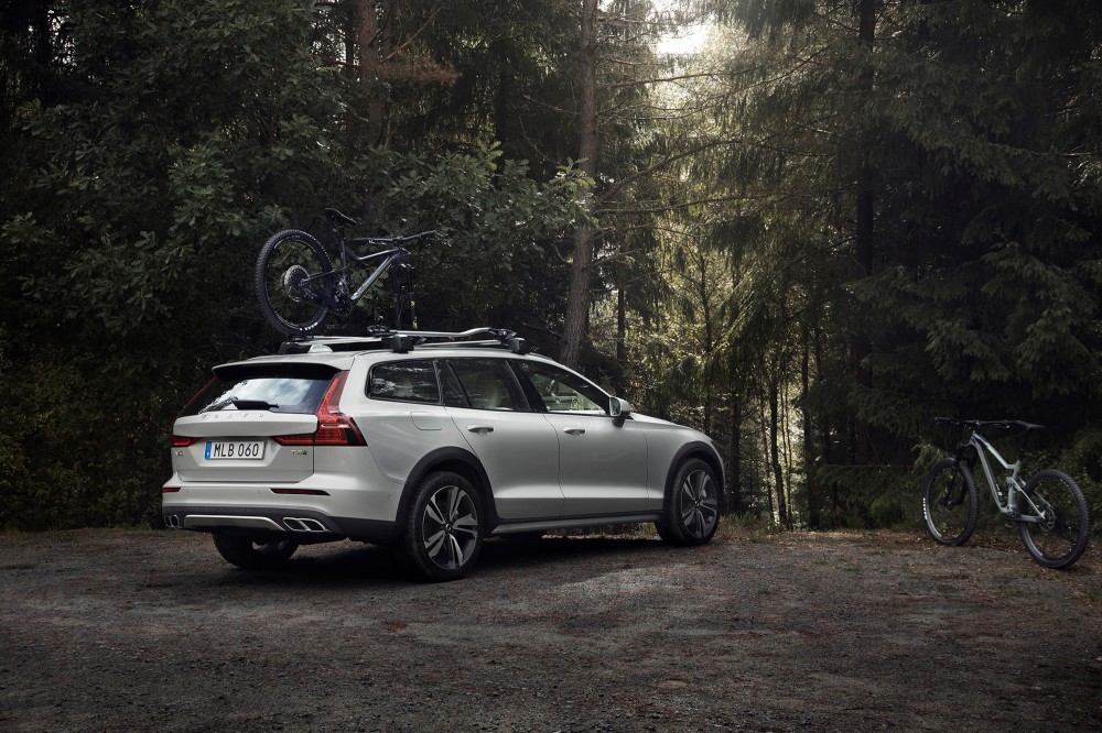 Volvo V60 Cross Country (1)