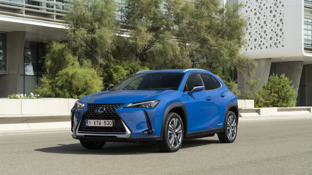 „UX300e“ yra naujausias 2019 metais „Lexus“ pristatytos kompaktiškųjų krosoverių šeimos narys