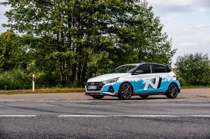 „Hyundai i20 N“ testas: Tiesiai į paširdžius „Renault Sport“ padaliniui