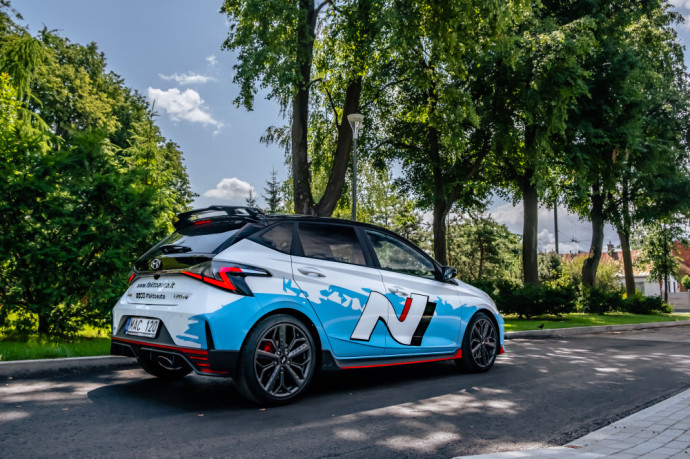 „Hyundai i20 N“ testas: Tiesiai į paširdžius „Renault Sport“ padaliniui