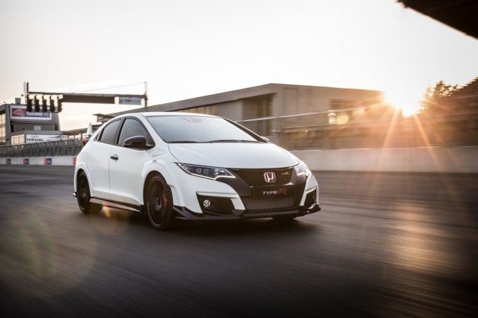 Naudotas „Honda Civic Type R“ (FK2): Kietakaktis atletas 