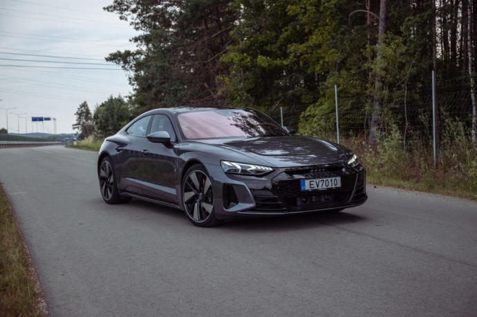 Elektrinis Audi e-Tron GT