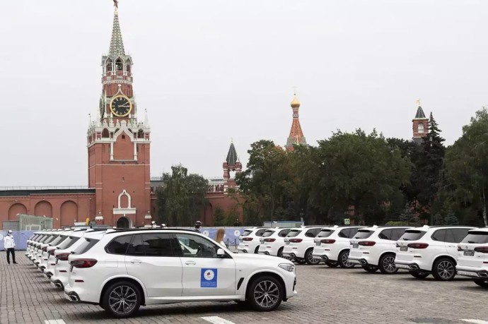 Rusijos sportininkai neteks vienos privilegijos – nemokamų BMW automobilių 