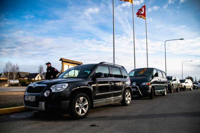 Lietuvos žurnalistų autoklubo surengta akcija  „Padovanok automobilį Ukrainai“