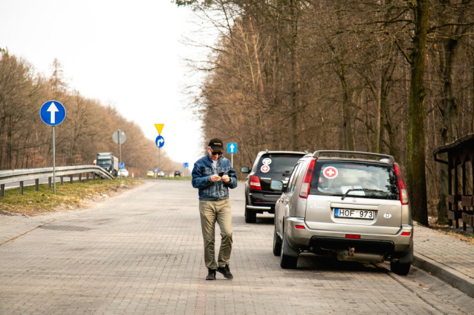 Lietuvos žurnalistų autoklubo surengta akcija  „Padovanok automobilį Ukrainai“