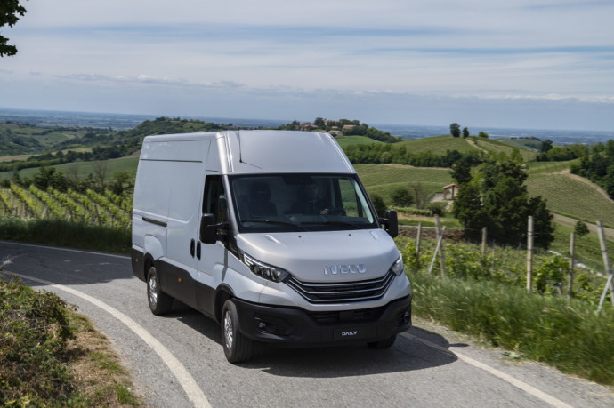 Naujos kartos „Iveco Daily“ išplėtė universalumo ribas: gamą papildė unikali versija