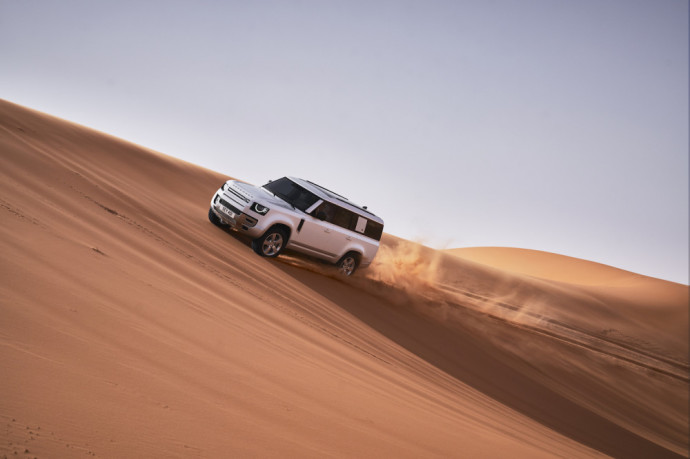 Land Rover Defender 130