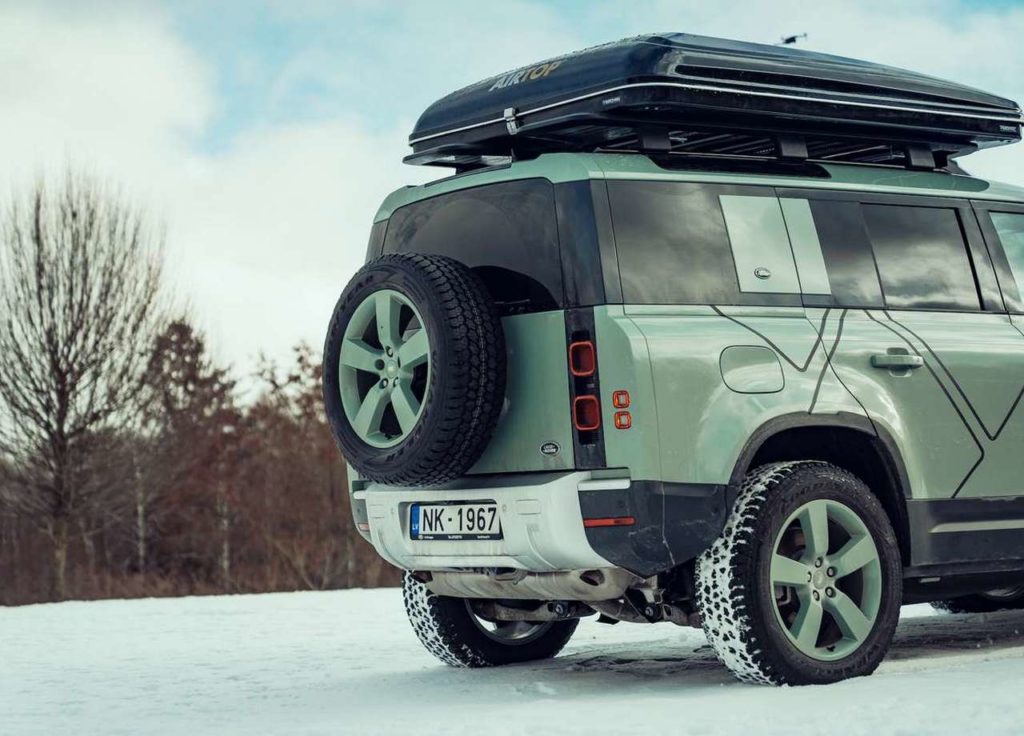 Kelionei parengtas Land Rover Defender