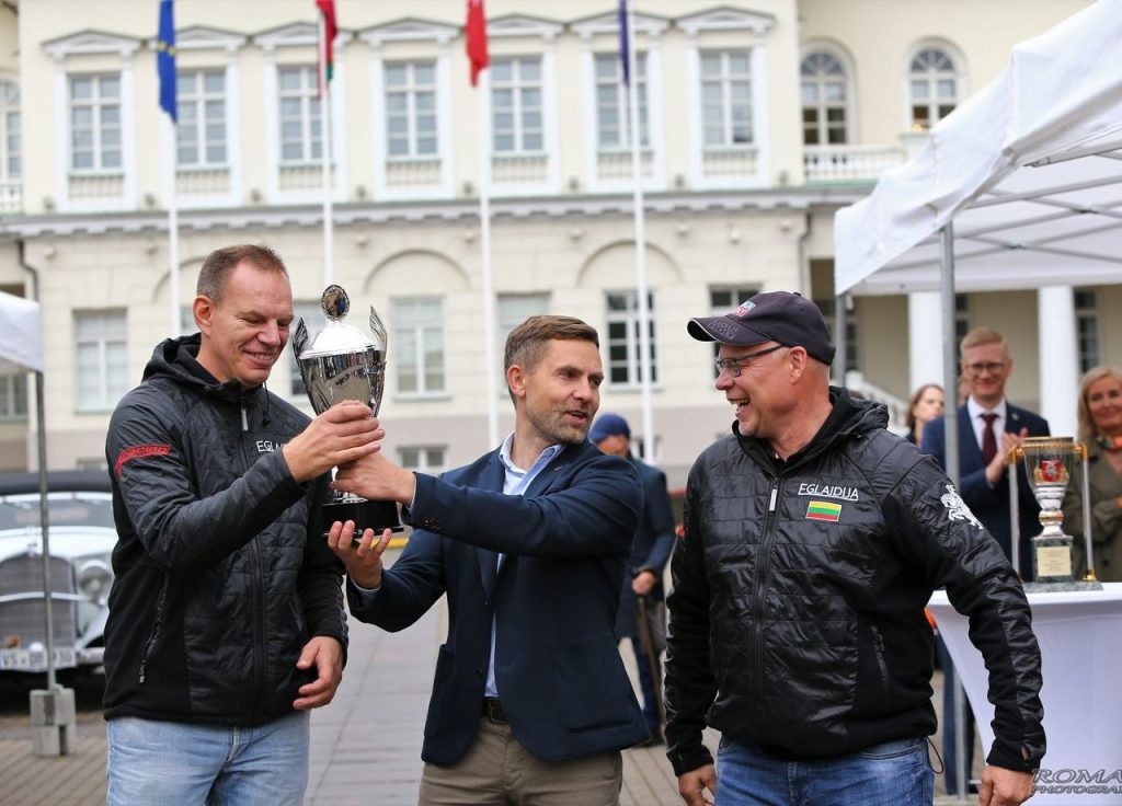 Audronio Gulbino ir Vyčio Pauliukonio ekipažas (nuotr. Romas Foto)