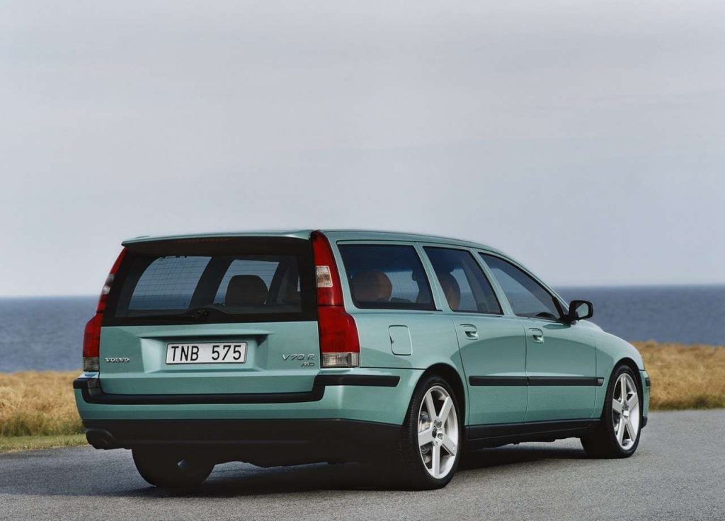 Volvo V70 R