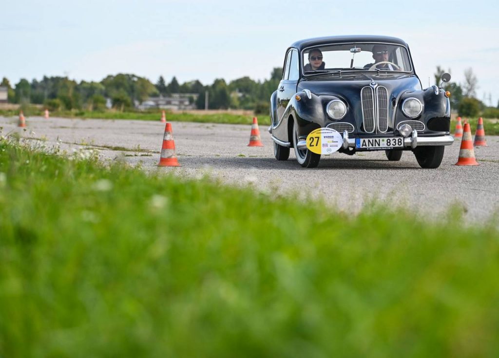 Vilduja istorinių automobilių ralis