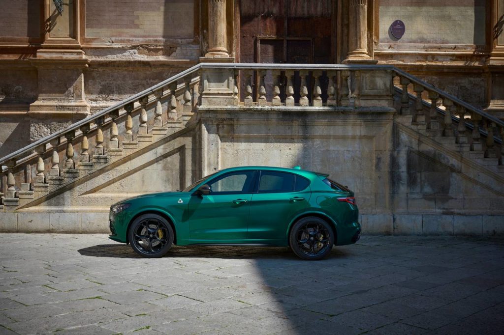 Alfa Romeo Stelvio Quadrifoglio 100° Anniversario