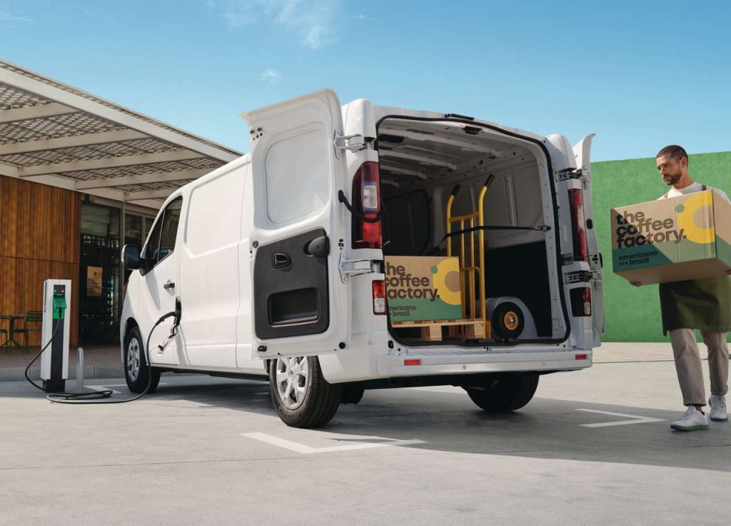 Elektrinis „Renault Trafic E-Tech“ furgonas